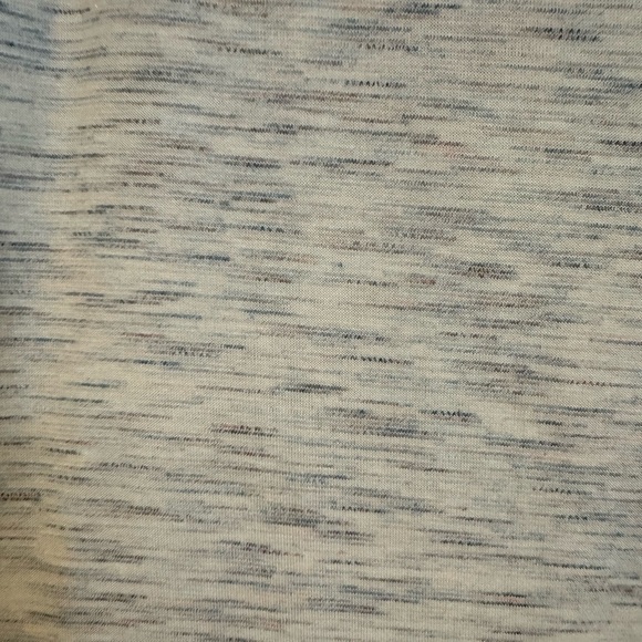 3 for $20/ Flowy Tank - Picture 4 of 9